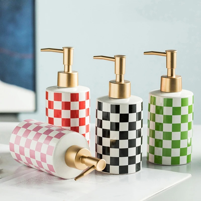 クリエイティブセラミックソープディスペンサーチェッカーボード - Home Bathroom Pressure Pump のレビューと価格