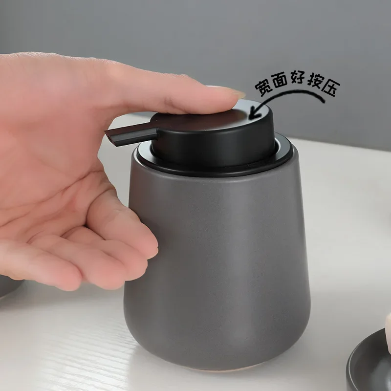 ダークグレー-セラミックバスボトル/歯ブラシホルダー,ウォッ - Zara Home Bathroom Set のレビューと価格