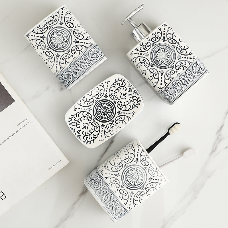 セラミックバスルームボトルセット,シャンプーボトル,石鹸皿, - Zara Home Bathroom Set のレビューと価格